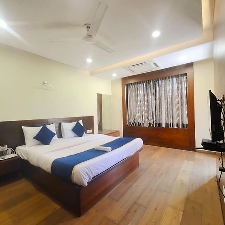 Sun Solitaire Pune Exterior photo