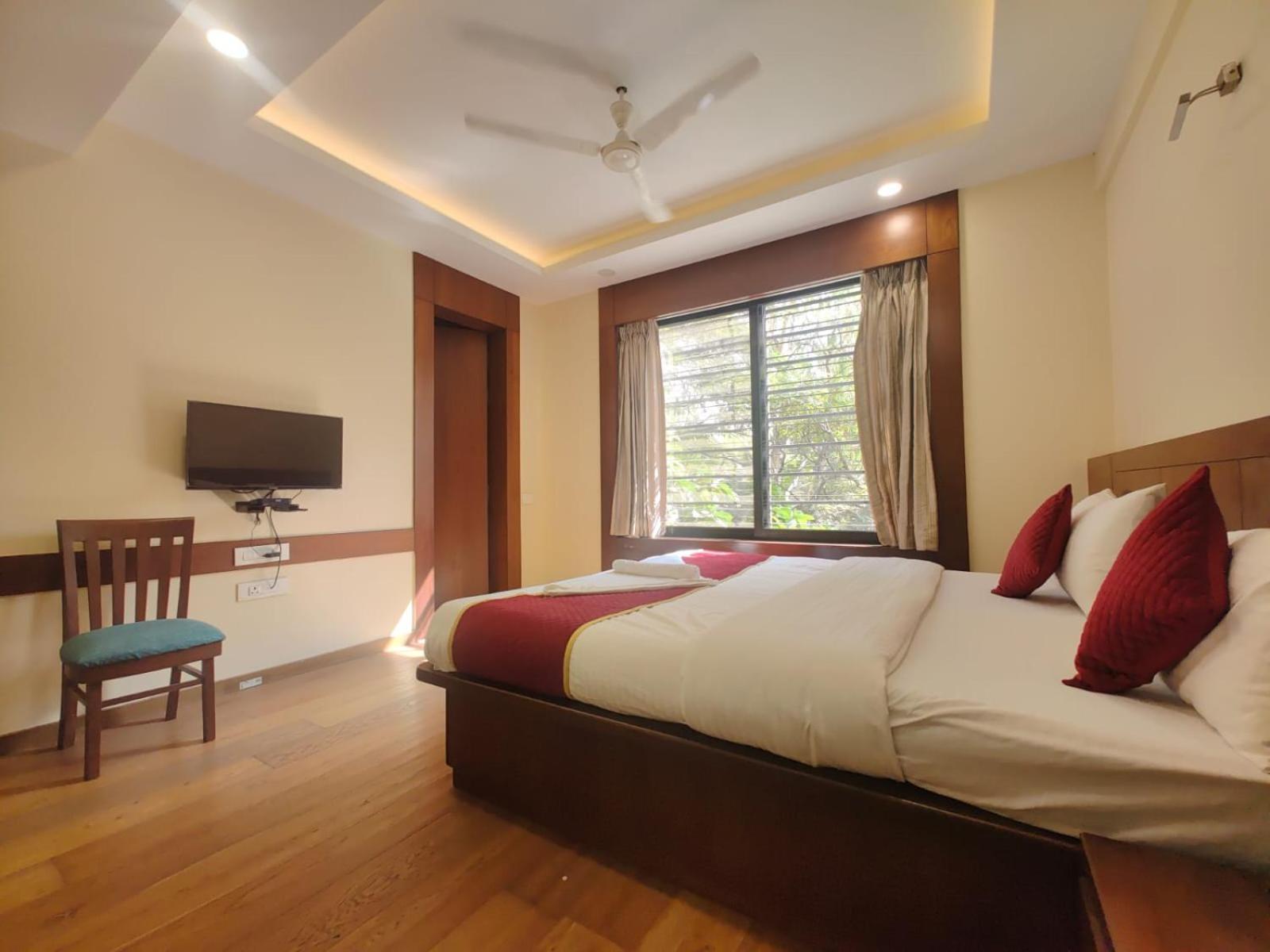 Sun Solitaire Pune Exterior photo